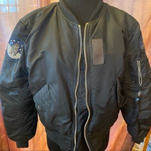 Tom Cruise Top Gun bomber jacket with patches